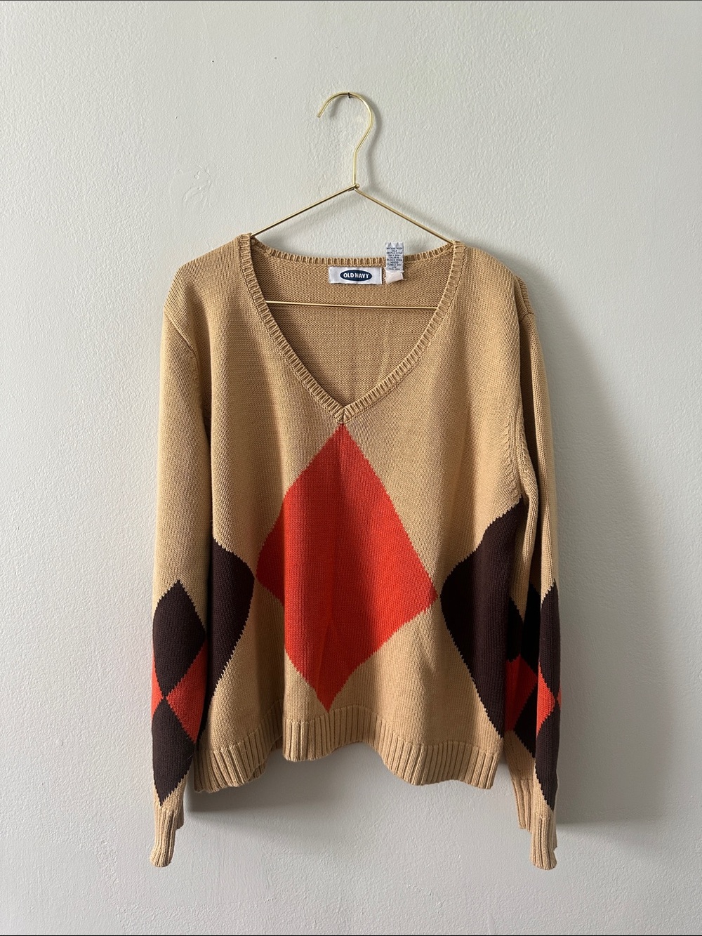 Old Navy Beige V-Neck Argyle Sweater with Red and Brown Diamonds